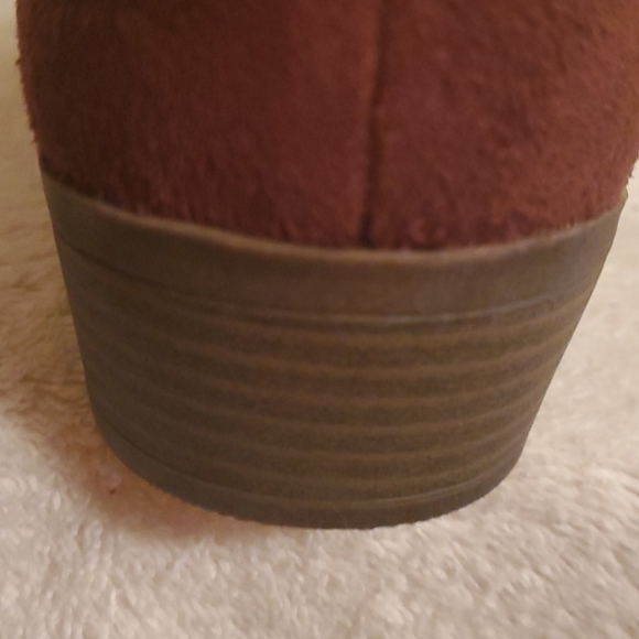 ARIZONA JEAN CO. BOOTIES - Picture 7 of 11